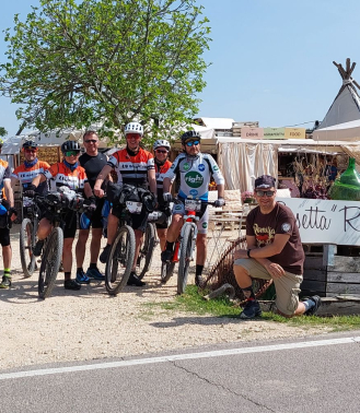 Foto ristoro finale alla Casetta dopo percorso bike